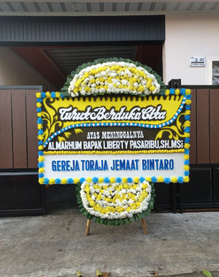 Papan Bunga Duka di Banda Mulia